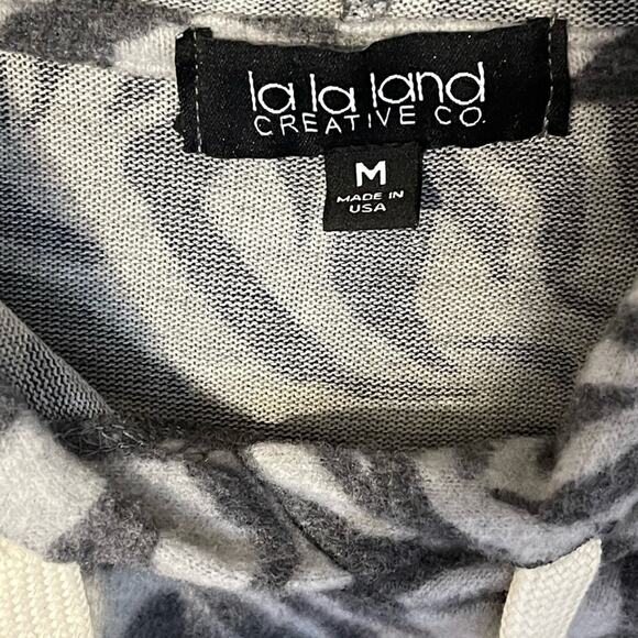 La La Land Creative Co. Women's Long Sleeve Zebra Print Hoodie Medium NWT - Picture 4 of 6